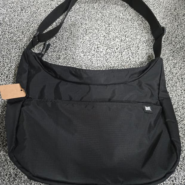 브라운브레스 크로스백