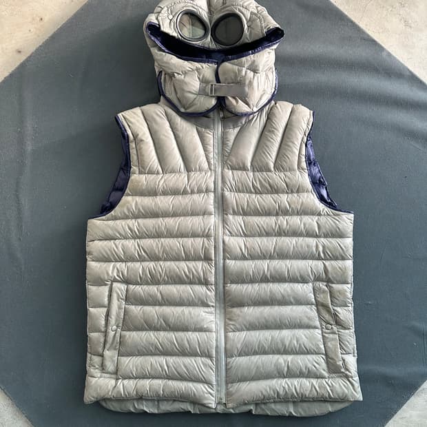 CP컴퍼니 고글 후드 패딩 조끼 90-95