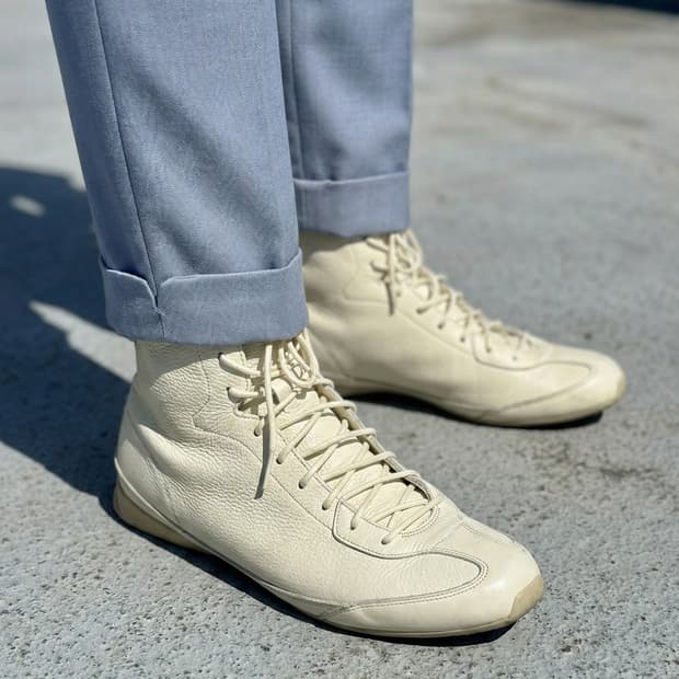 오니츠카 타이거 프리미엄 라인 스니커즈 하이탑 팝니다.