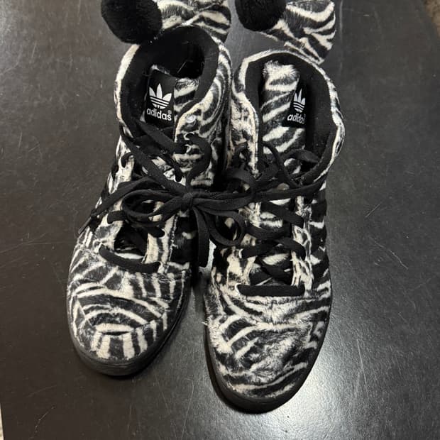 아디다스 제레미 스캇 지브라 슈즈