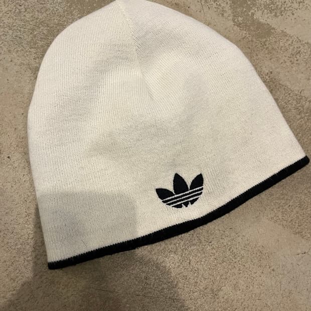 빈티지 아디다스 리버시블 비니