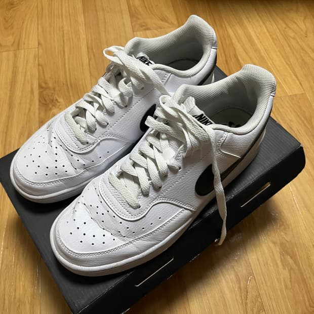 나이키 코트 비전 로우 넥스트 네이쳐 화이트 블랙 270