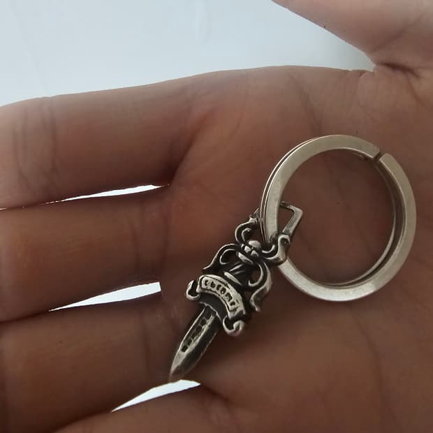 크롬하츠 대거 키링