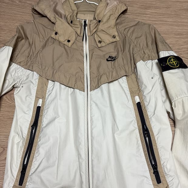 나이키랩 x 스톤아일랜드 윈드러너 자켓
