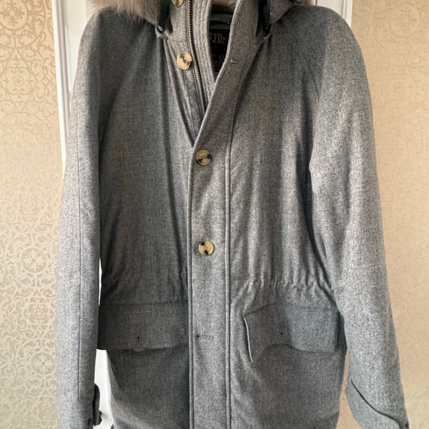 맨온더분 폭스퍼 울 구스다운 패딩 / 그레이 / 50