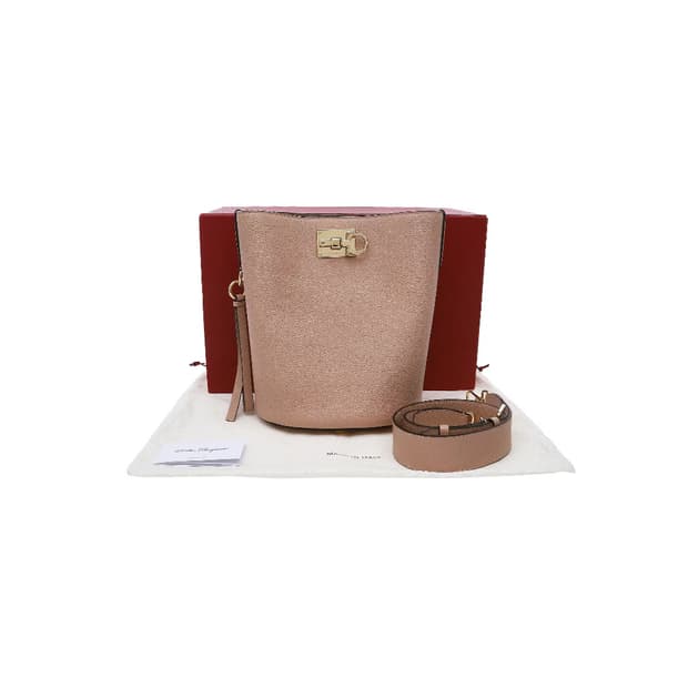 [S급] 페라가모 카프스킨 스튜디오 버킷백 숄더백 판매합니다!!!