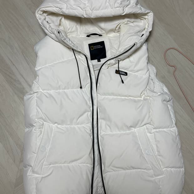 내셔널 패딩 조끼패딩