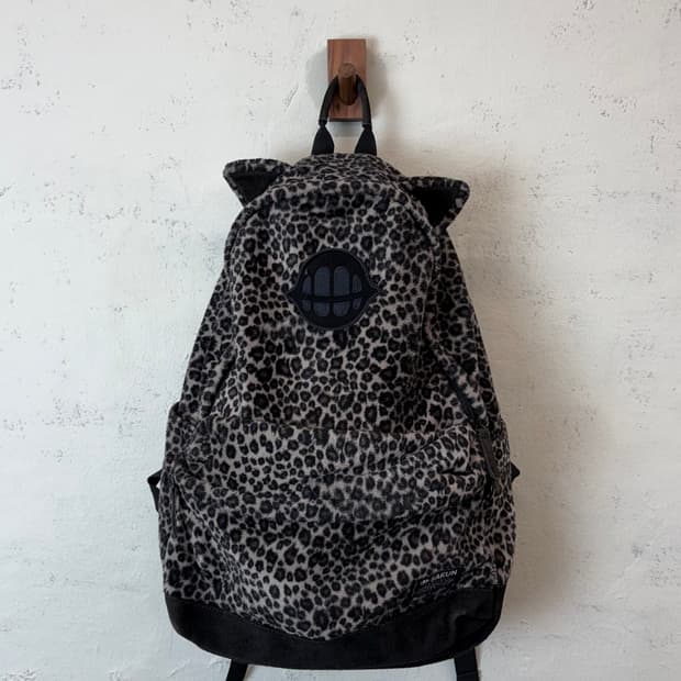 사쿤 올드스쿨 Y2K 레오파드 백팩