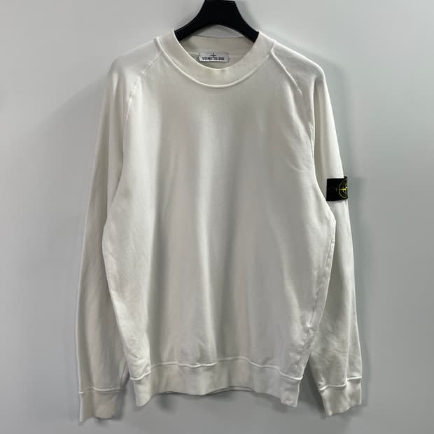 스톤아일랜드 와펜 맨투맨 (on.130)