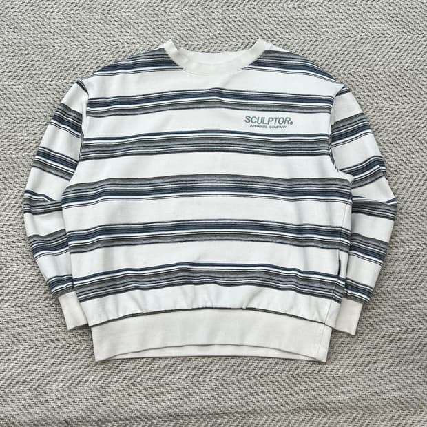 스컬프터 스트라이프 맨투맨 r3582