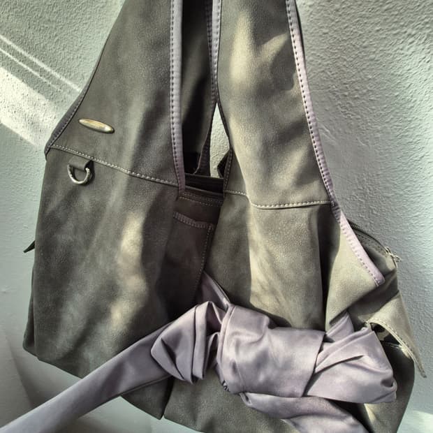 시월107 보우숄더백 누벅그레이