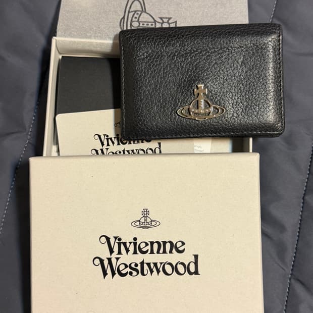 비비안웨스트우드 지갑
