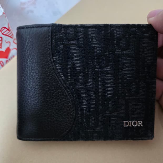 디올 오블리크 새들 반지갑 블랙