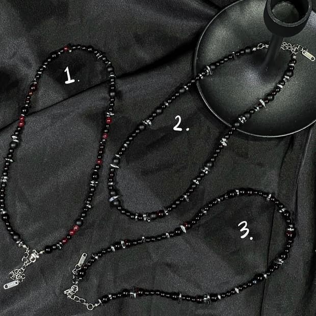 TAMOON GARNET NECKLACE