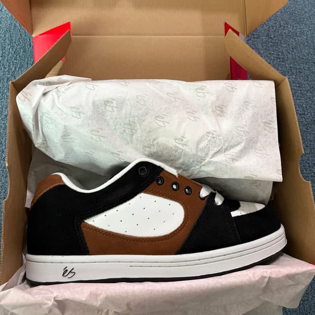 Es accel og 블랙 브라운 화이트 255