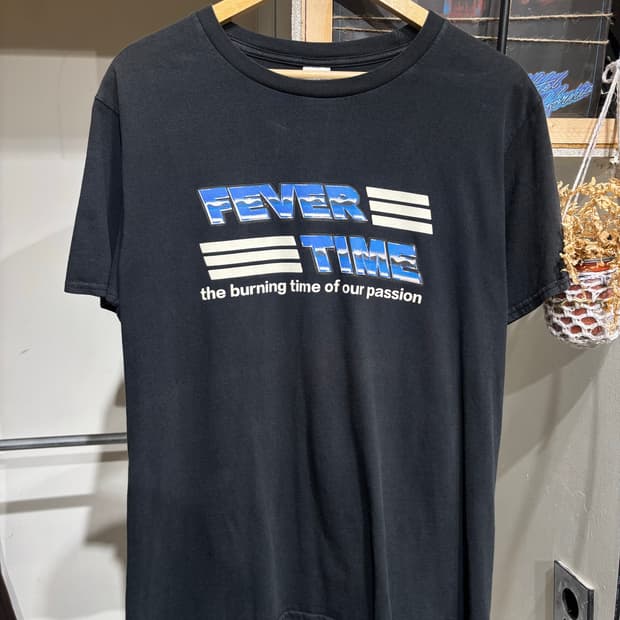 VintageGildan FEVER TIME Graphic T-Shirt