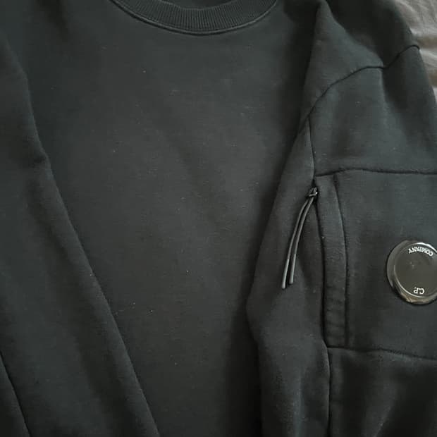 CP COMPANY 씨피컴퍼니 맨투맨 블랙 M