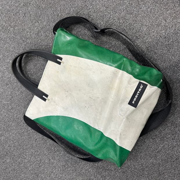 프라이탁 리랜드 판매합니다