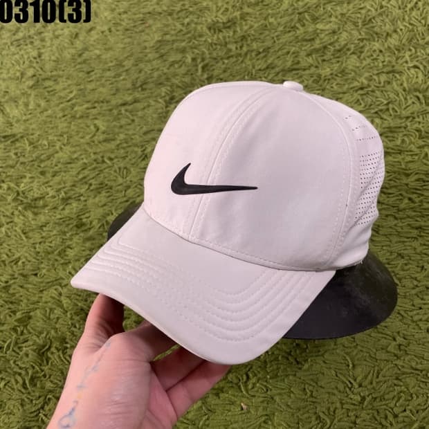 나이키 볼캡 모자