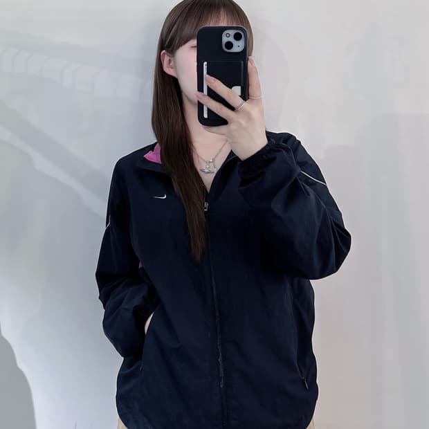나이키 스우시 바람막이