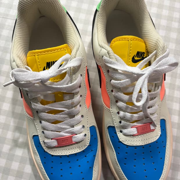 나이키 에어포어1 멀티컬러 240mm