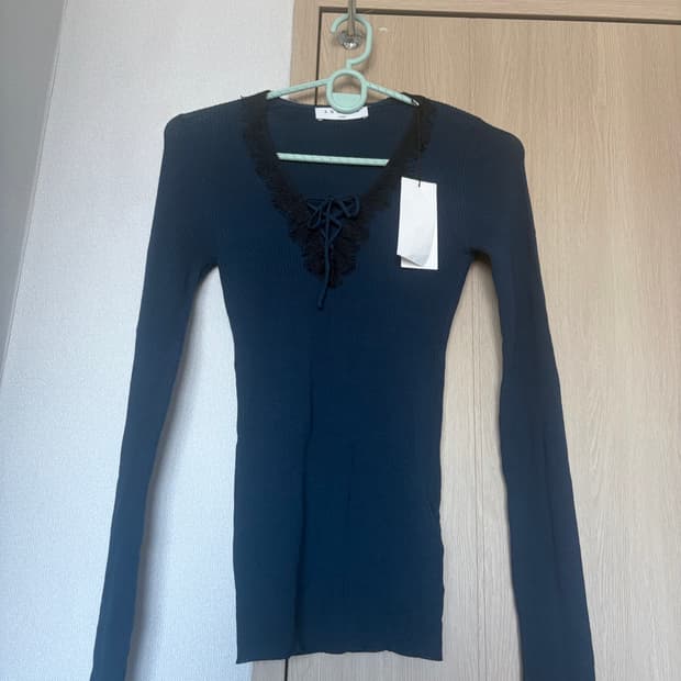 (새상품) Sandro 레이스 골지 니트 네이비 새상품