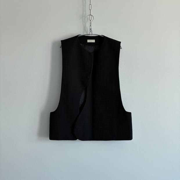 CEIMOU / 011 VEST