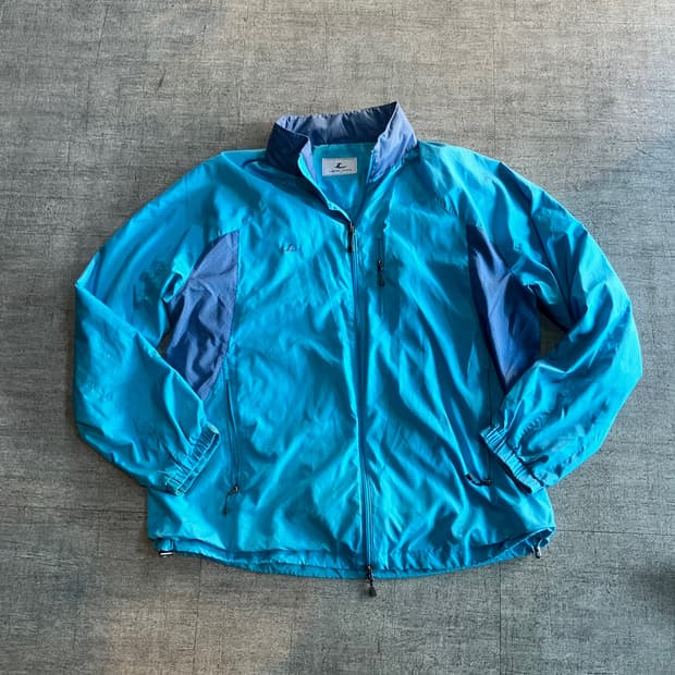 Lecaf 르까프 올드스쿨스트릿 가슴로고 바람막이자켓