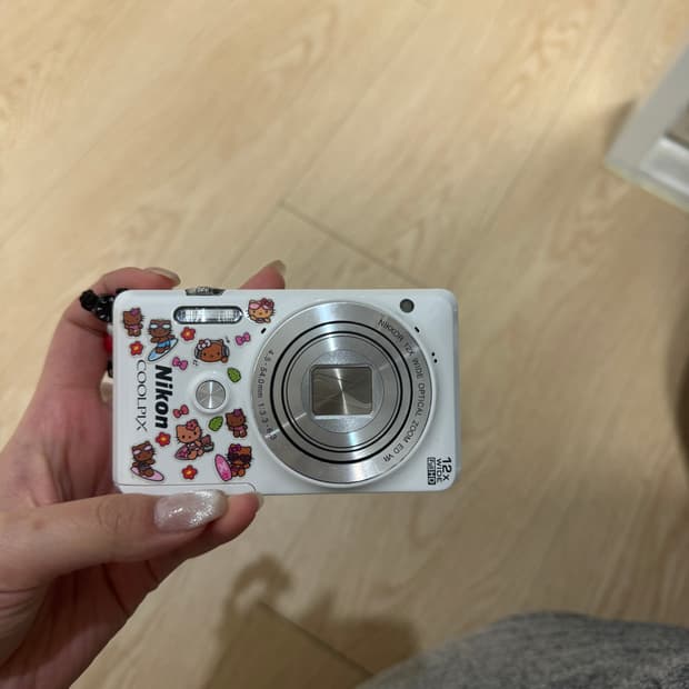 니콘 쿨픽스 s9500 민트급 흰색