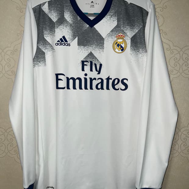 16-17 레알 마드리드 프리매치 지급용 긴팔