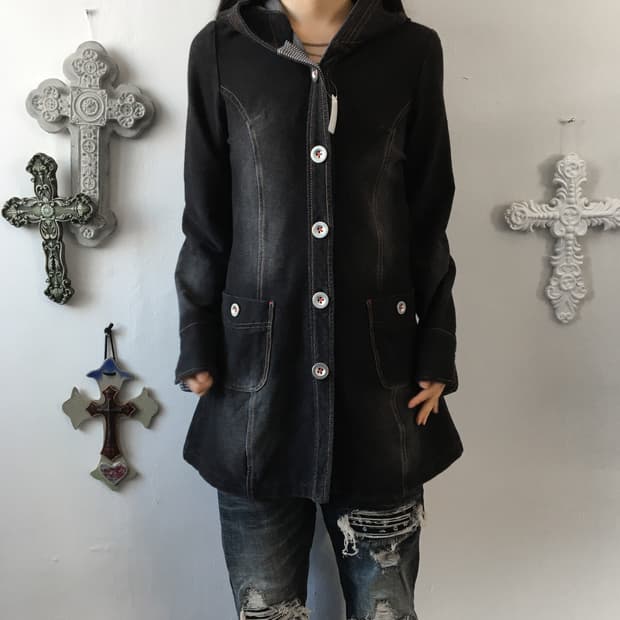 Stitch point hood coat
