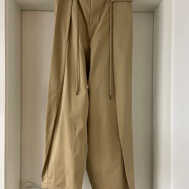 Ajobyajo 아조바이아조 와이드치노