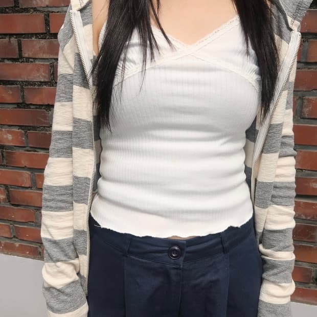 아워캐비넷 레이스 슬리브리스 like lace sleeveless