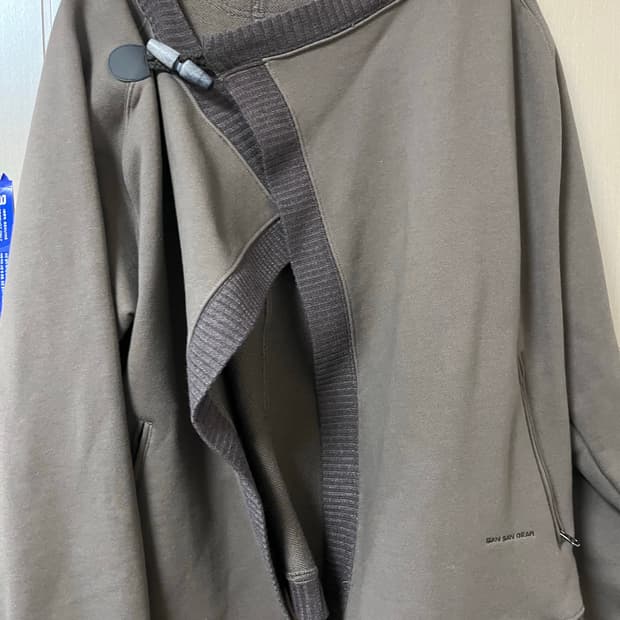 산산기어 랩핑 자켓 브라운