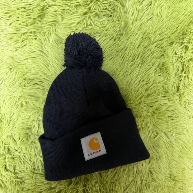 칼하트 방울비니