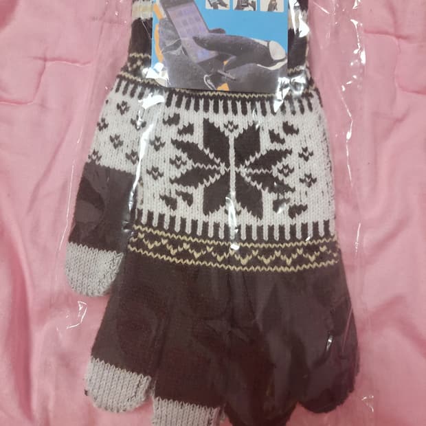 급처새상품!장갑1500원니트 커플  남녀공용 스마트폰터치가능 톰브라운느낌