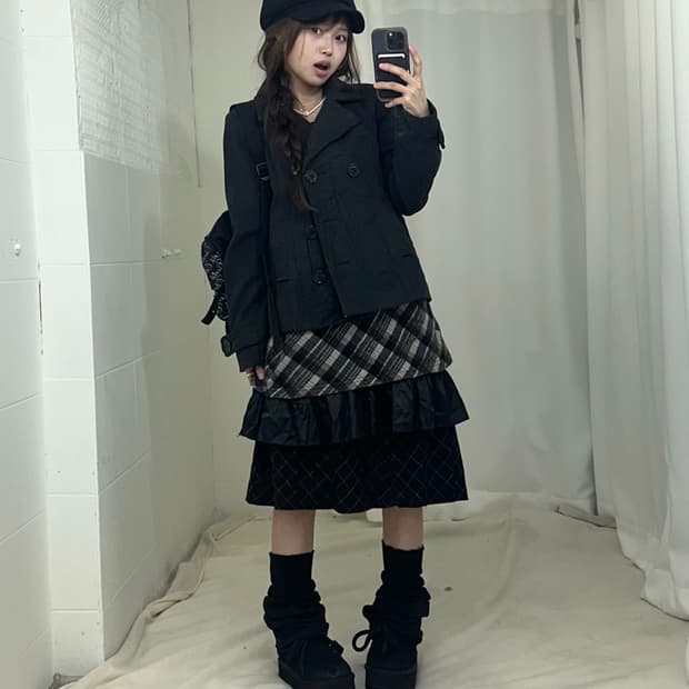 무채색 체크 쿠로미 니혼진 코트 코디세트