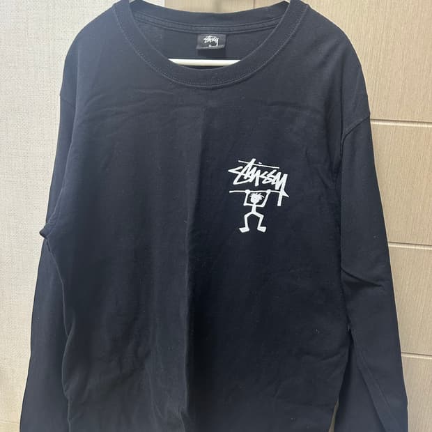 스투시 롱슬리브 검정