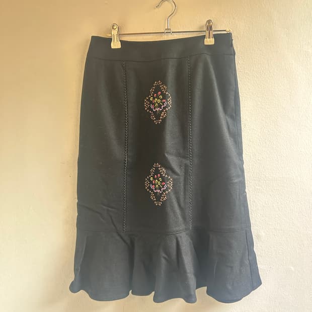 자수 치마 