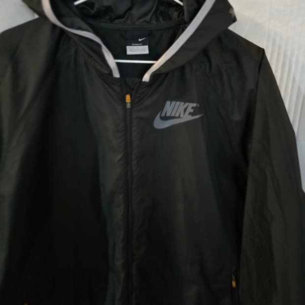 나이키 바람막이 
