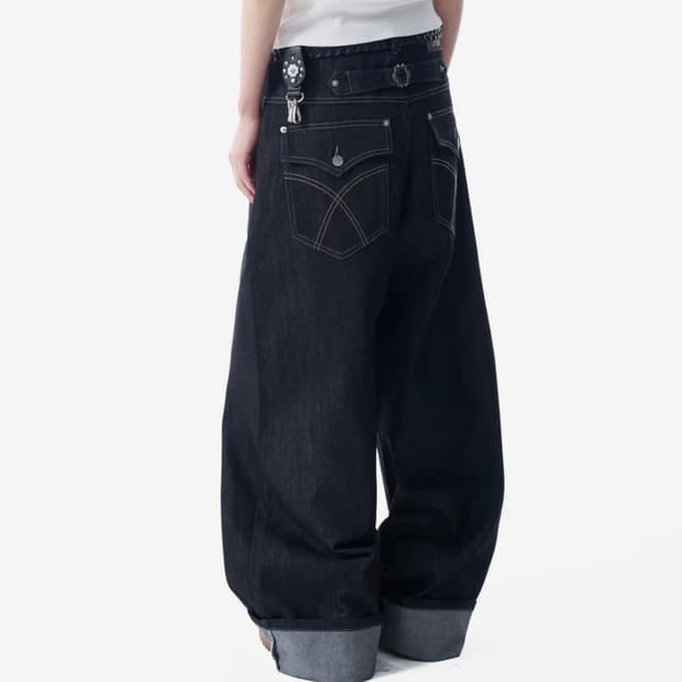 아캄 Cinch Back Denim Pants (Black) 1