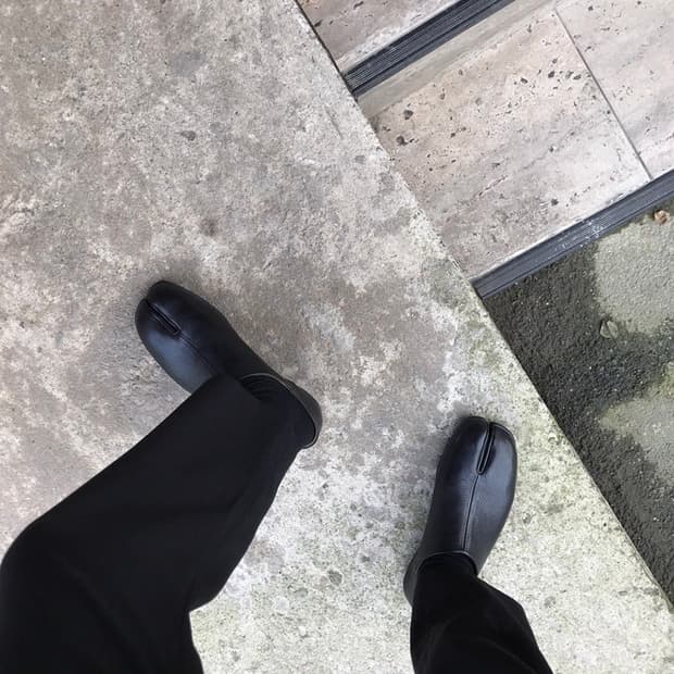 마르지엘라 타비 슬립온 블랙