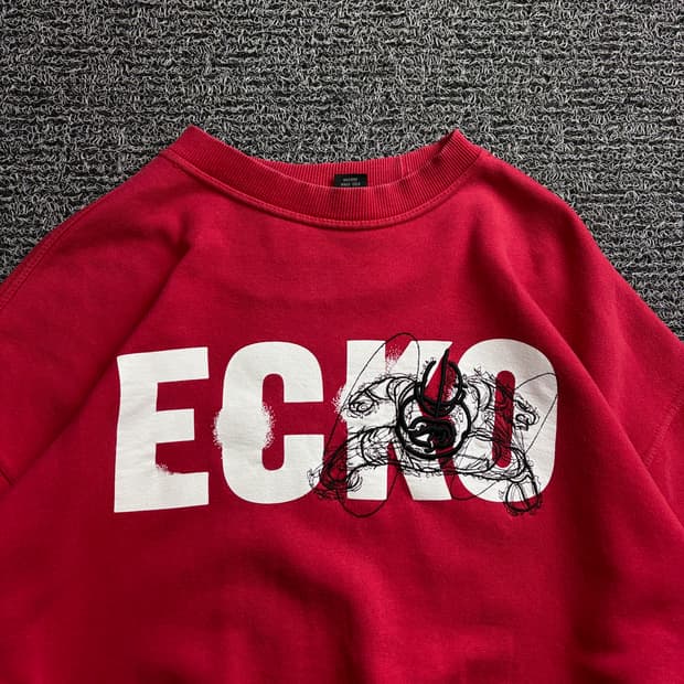 에코 올드스쿨 멀티 빅로고 크루넥 맨투맨 2728