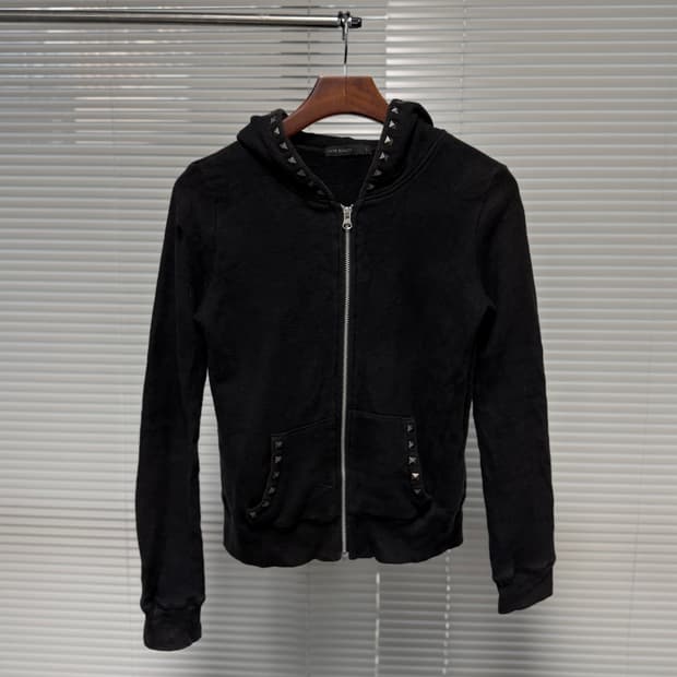 cutie beauty 스터드 후드 집업