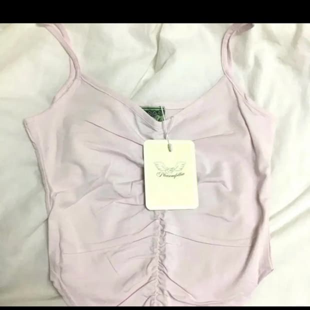 플리즈노팔로우 달린 셔링 슬리브 나시