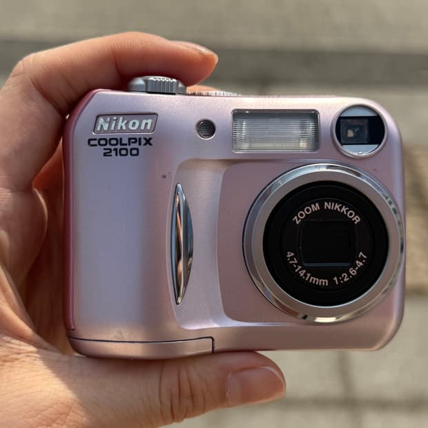 Nikon coolpix 2100 핑크