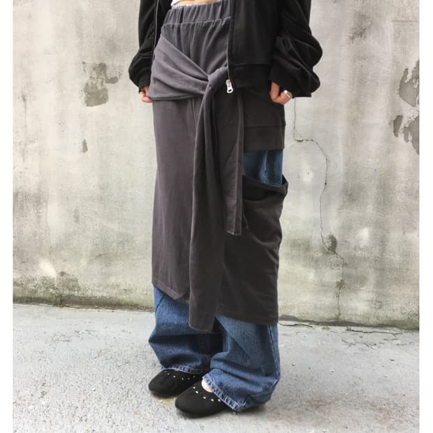 타이 커팅 스커트