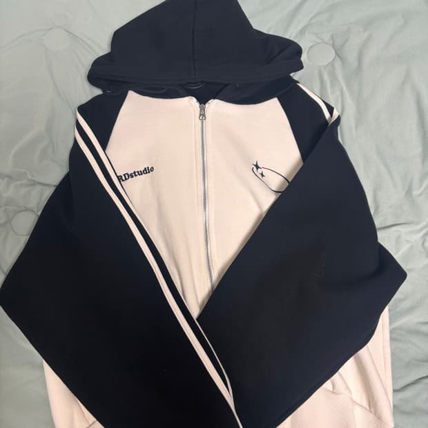 크로스드레슬리 후드집업 크림 1