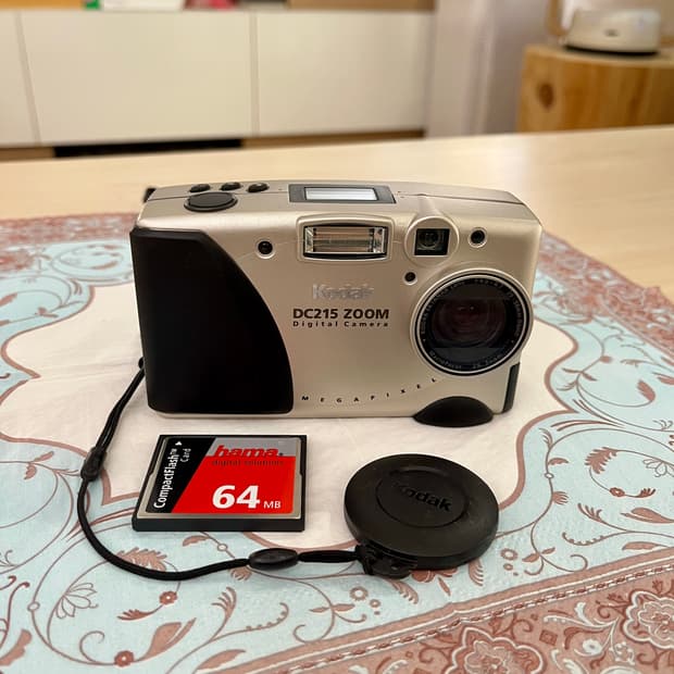 kodak DC215 ZOOM 카메라