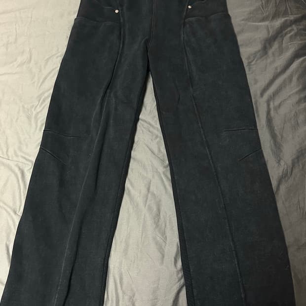 MSCHF CUT OFF SWEAT PANTS_black